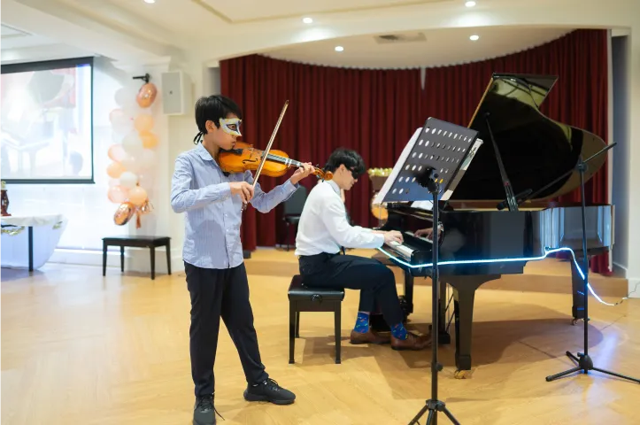 Students playing together in an ensemble